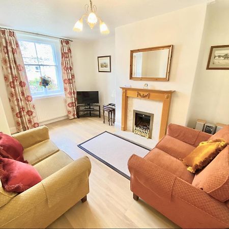 Cosy 2-Bed House In The Heart Of Keswick Villa Кесвик Екстериор снимка