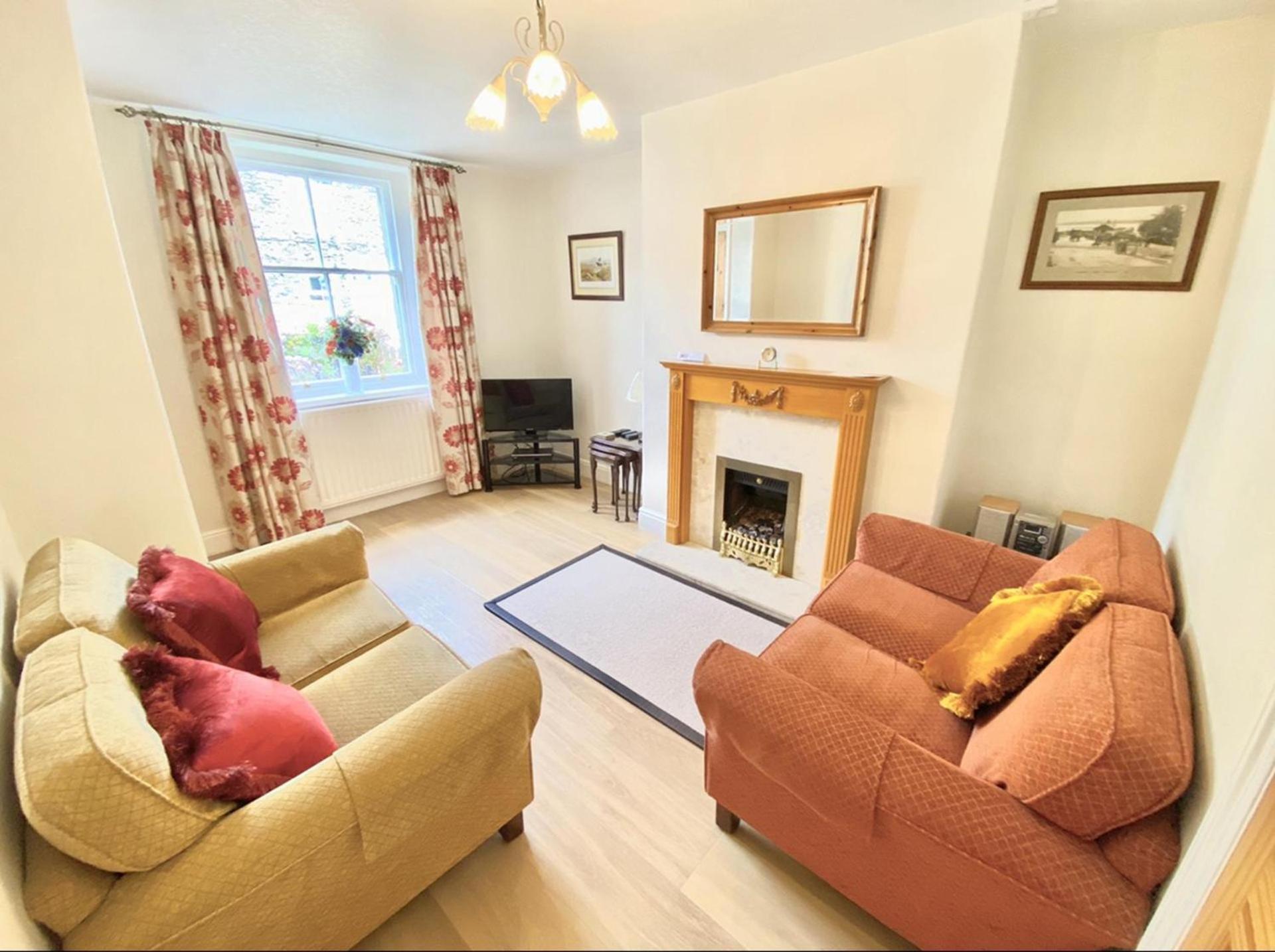Cosy 2-Bed House In The Heart Of Keswick Villa Кесвик Екстериор снимка